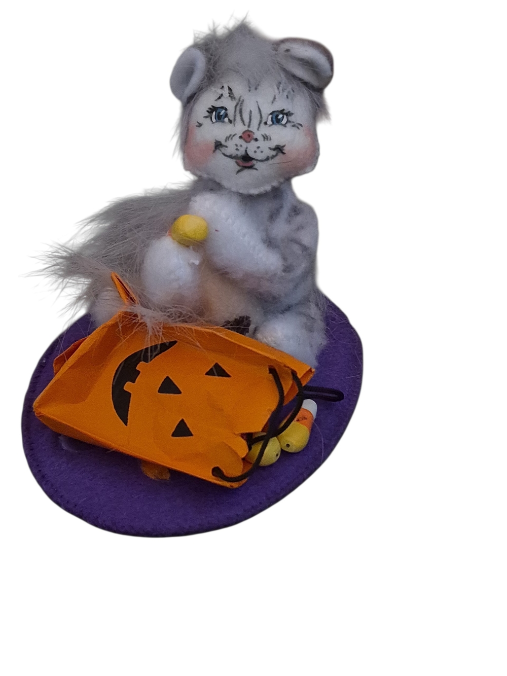 Vintage Annalee "Sweet Tooth Kitty Cat" Halloween felt figurine (Item #300208).